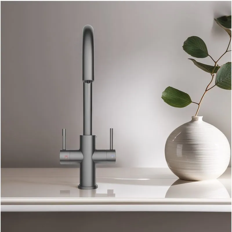 4 muri 1 Kanda Umukara